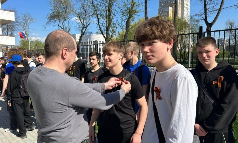 Накануне великого праздника Победы 7 мая в нашем колледже прошла акция «Георгиевская лента»
