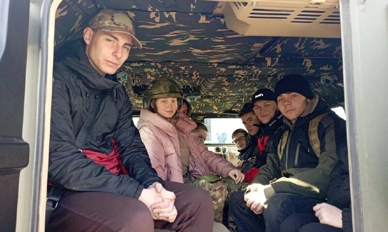 Студенты поучаствовали в акции «Один день с Росгвардией».
